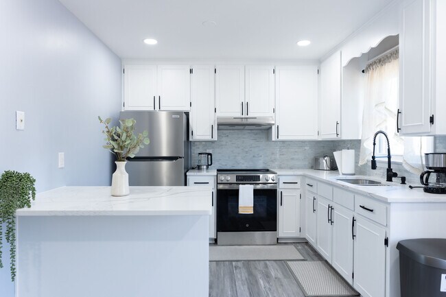 412 Kingswood Ter