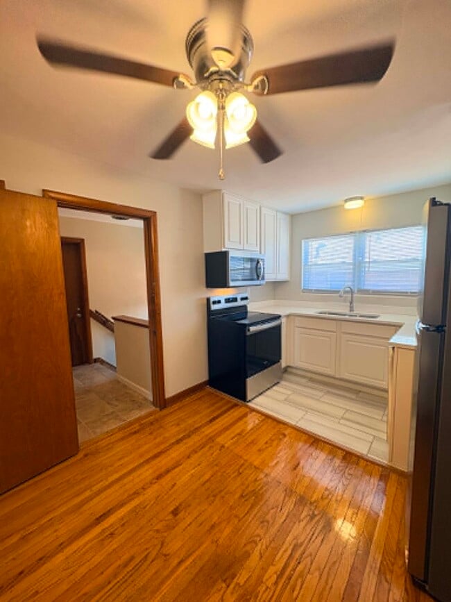 Photo - 3815 Nanz Ave