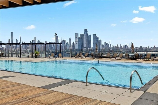 Building Photo - 380 Mountain Rd Unit 213