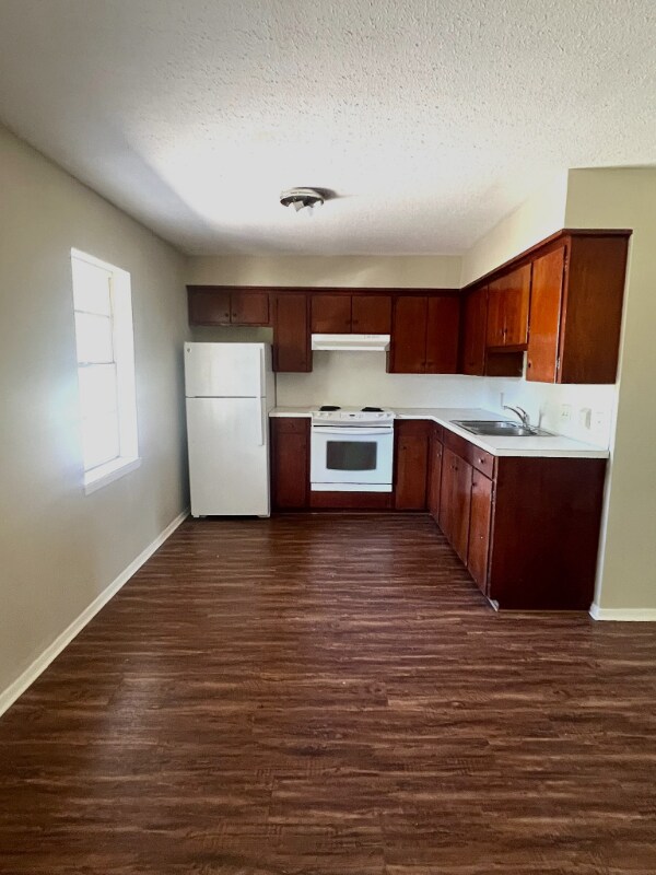 Photo - 317 W School St Unidad B