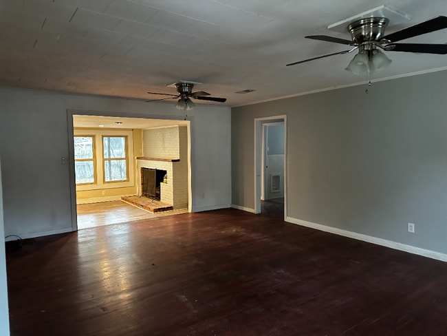 Photo - 1401 Springdale St