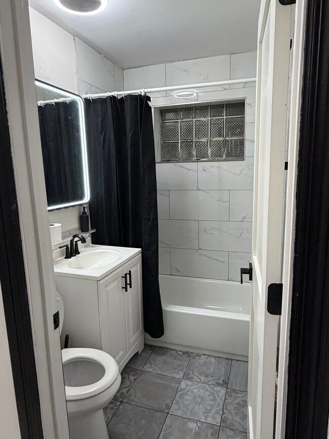 Photo - 5328 S 73rd Ct Unit 2F