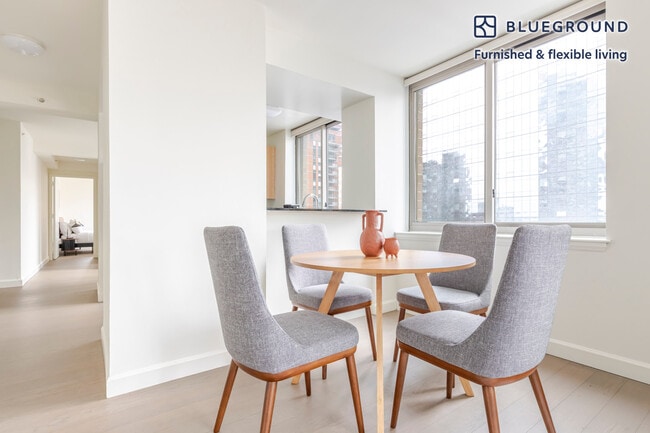 Photo - 561 10th Ave Unit SI FL21-ID2084