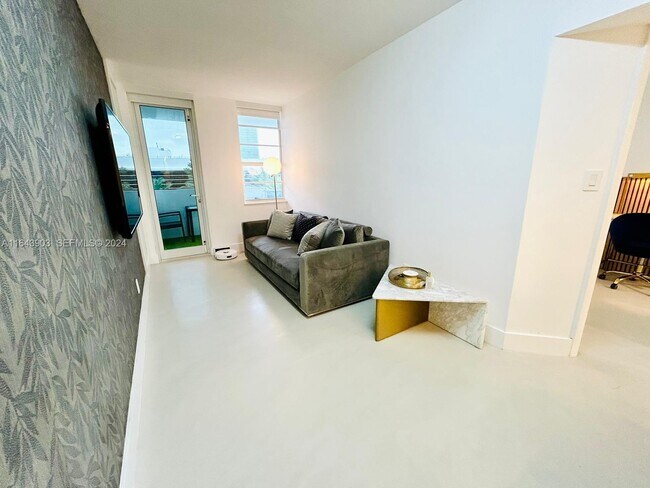 Photo - 100 Lincoln Rd Unit 445