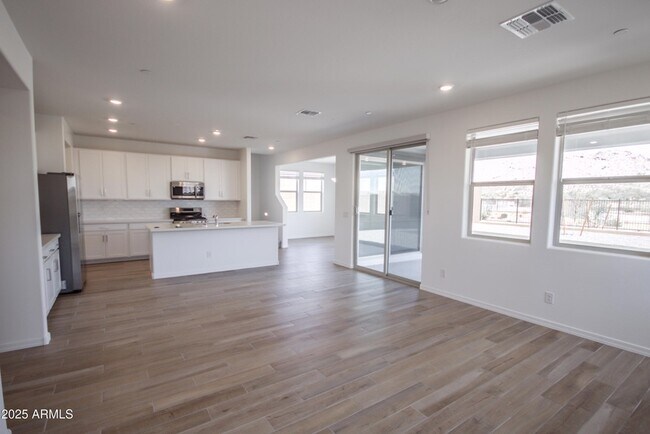 Photo - 21326 W Roanoke Ave