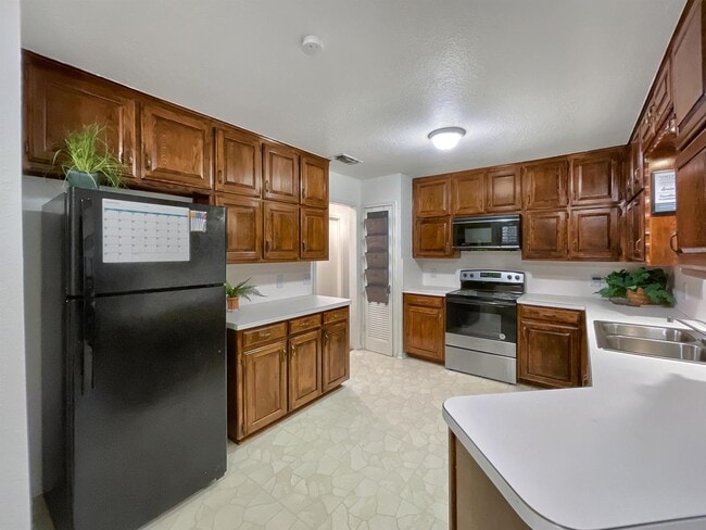 Photo - 2609 Valparaiso Trail