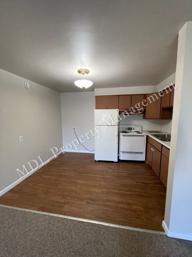 Photo - 121 N Woodbridge St Unidad 1-10