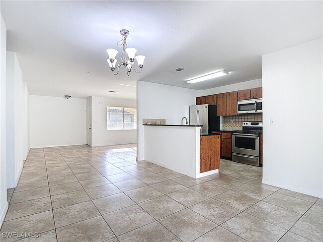 Photo - 1107 Cape Coral Pkwy W