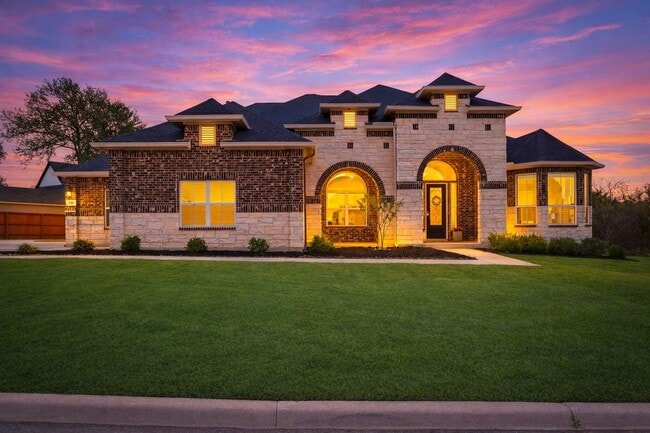 Building Photo - 169 Storm Wy