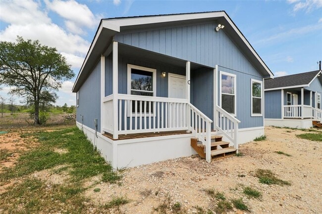 Photo - 1087 Schubert Ln