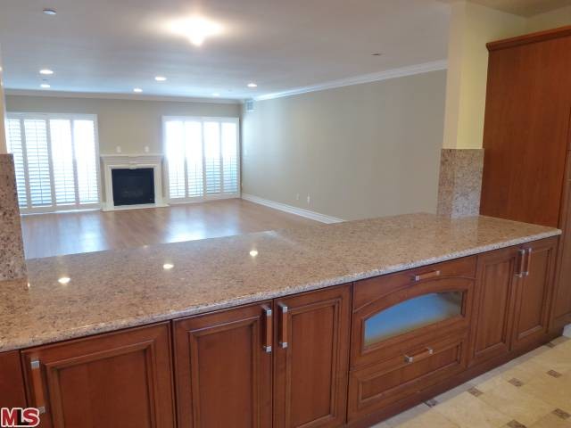 1828 Glendon Ave Unidad PH1
