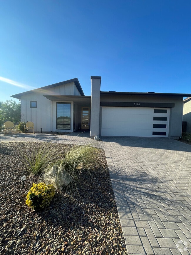 Building Photo - 3980 Crown Rock Trl Rental