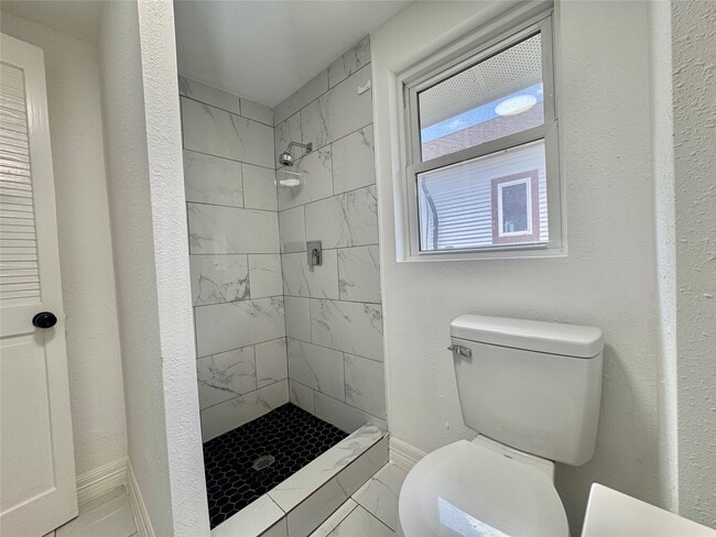 Photo - 27 Norwood St Unit 4