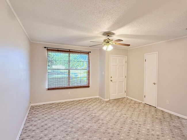 Photo - Spacious 3-Bedroom Home