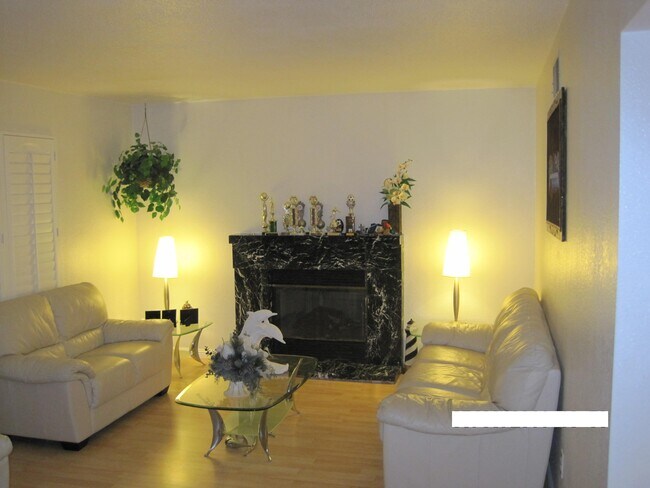 Photo - 10170 Tilton St