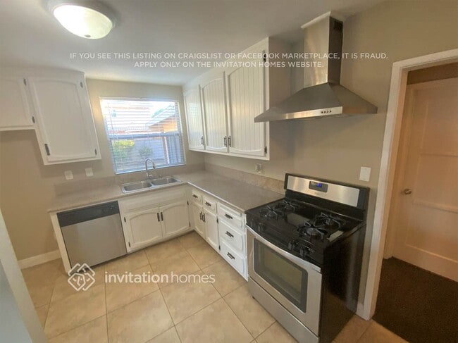 Photo - 2728 Harvey Way