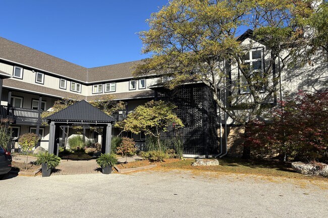 Photo - 826 Suncrest Cir