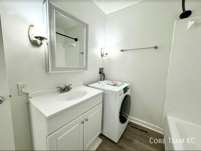 Photo - 3802 Warwick Blvd Unit 3