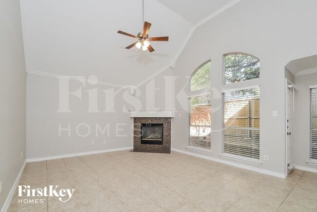 Photo - 502 Glenn Ln