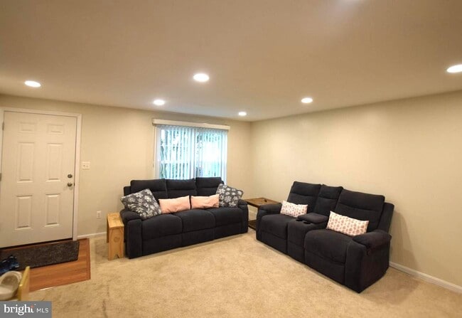 Photo - 6560 Lochleigh Ct