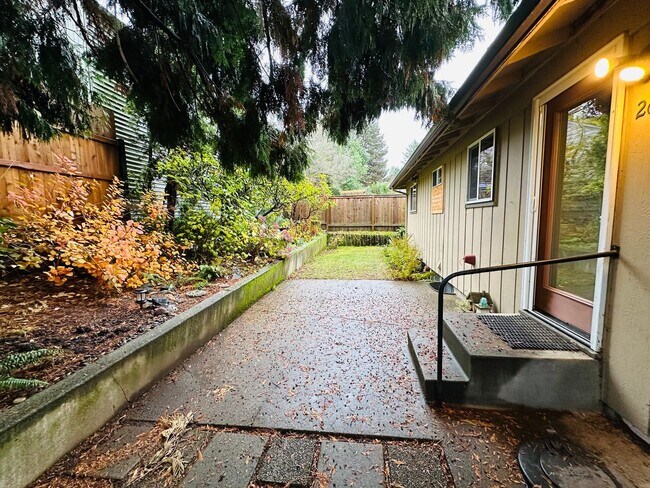 Photo - DS1506-B* Unit 26 (POST) NEW PHOTOS AFTER MOVE OUT