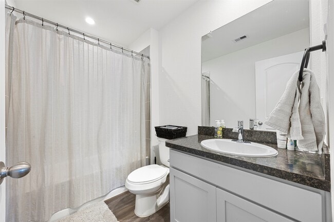 Photo - 5455 Desert Gln Dr