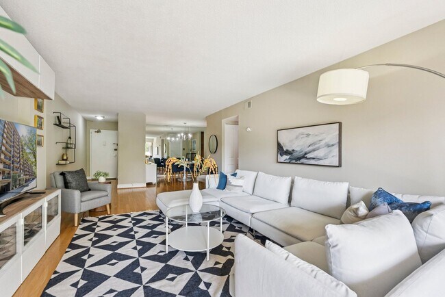 Photo - Incredible 2-Bedroom & 2-Bathroom in Pentagon City! Unidad 514