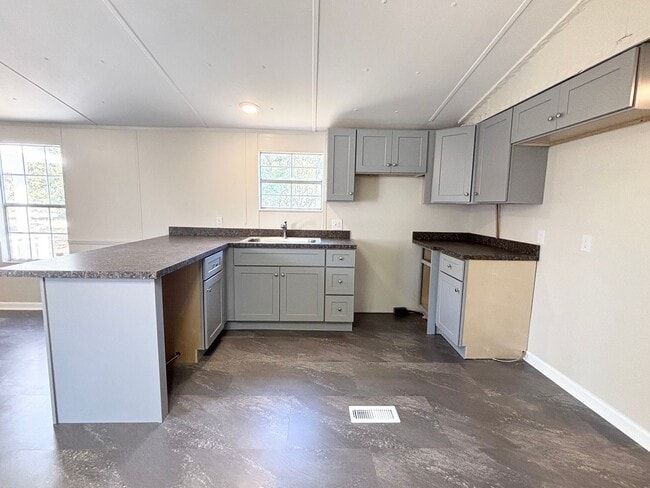Photo - 2 Bed 2 Bath Remodeled Mobile Home