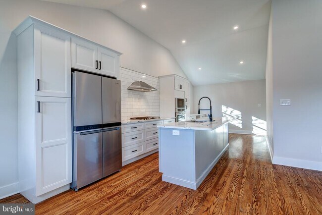 Photo - 308 Lenox Rd