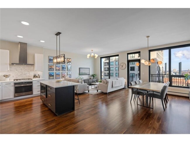 Building Photo - 1240 S 2nd St Unit 924