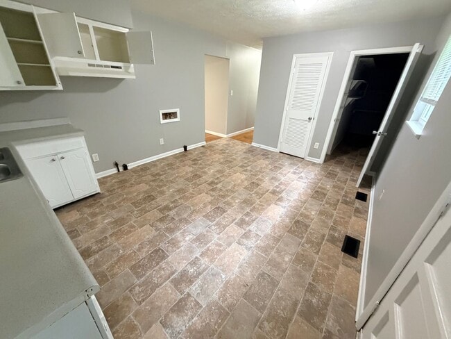Photo - 1838 Balfour Dr