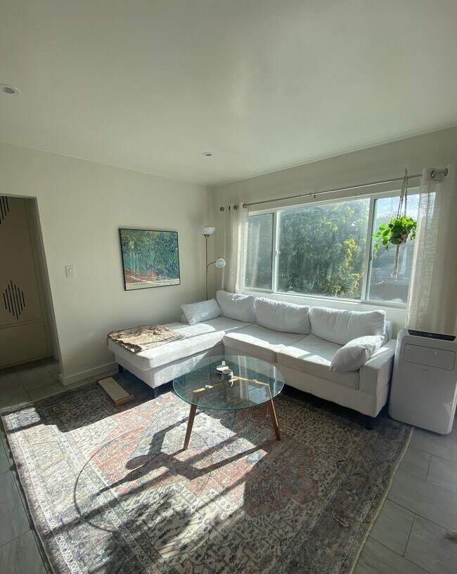 Photo - 4160 Lincoln Ave Unidad B