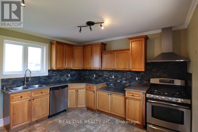 Photo - 130 Mayfield Dr