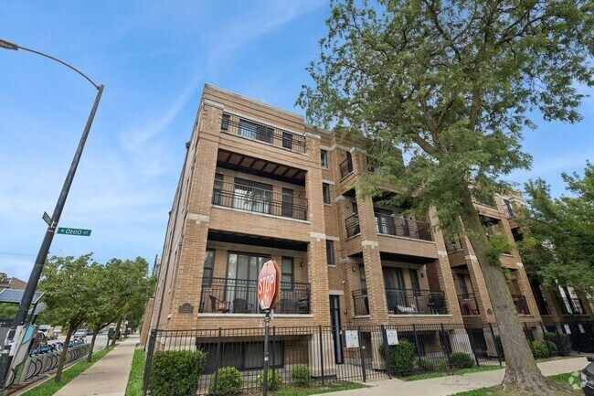 Building Photo - 1956 W Ohio St Unit 3E Rental