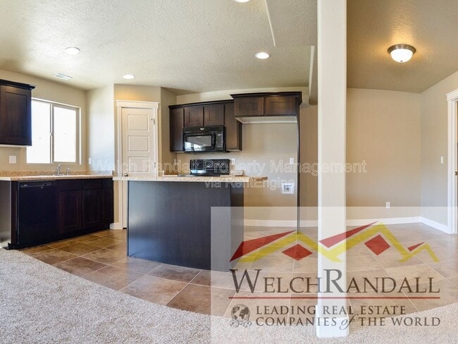 Photo - 2433 Wellington Dr