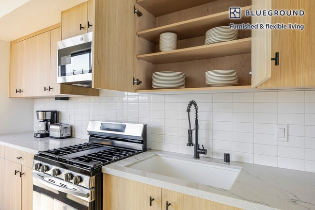 Photo - 611 N Virgil Ave Unit FL4-ID1337