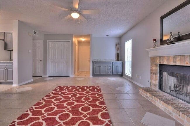 Photo - 110 Burrwood Dr