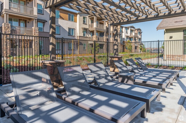 Photo - Blossoms at Brentwood