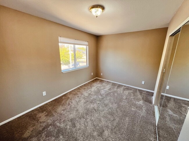 Photo - 405 Canvasback Dr