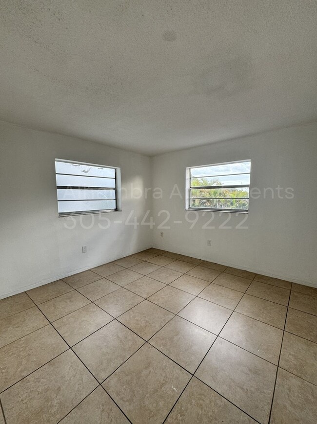 Bedroom - Alhambra Apartments