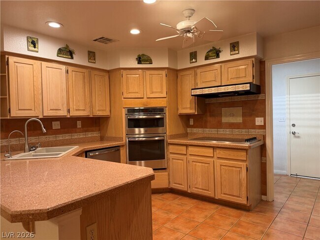 Photo - 5320 Fieldstone