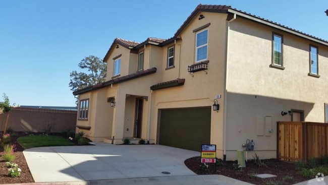 Building Photo - 880 Willow Bridge Dr Rental