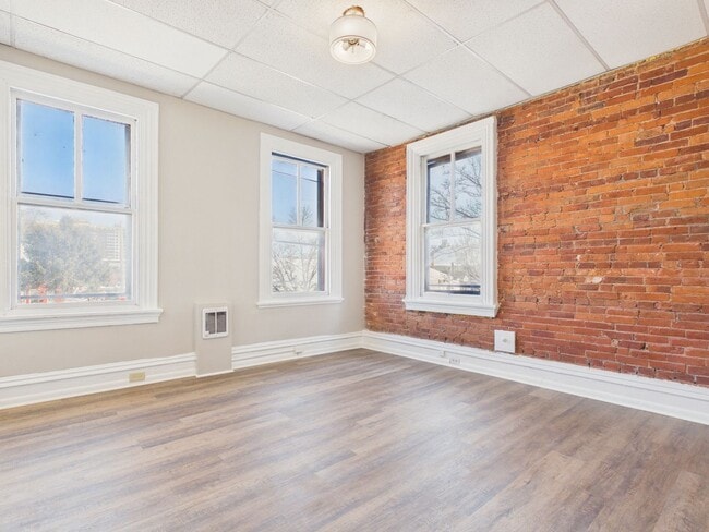 Photo - 1320 N 3rd St Unit 2nd Floor Front