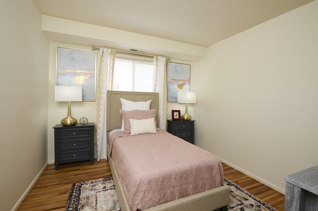 Photo - Arbuta Arms Apartments*