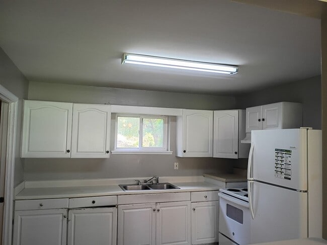 Photo - MOVE IN READY