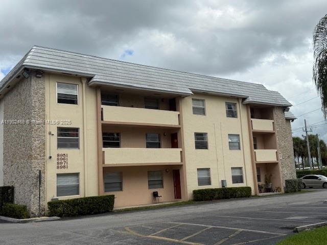 Building Photo - 8951 SW 72nd St Unit 315