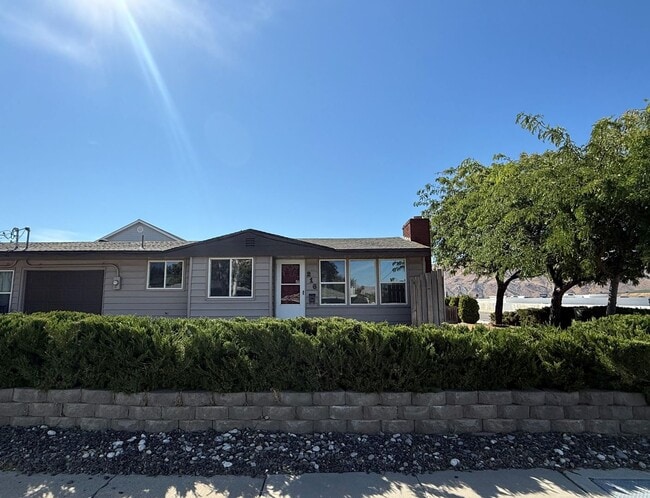 Building Photo - Now renting 2 bedroom Duplex please visit ... Rental