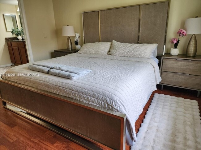 Photo - 21951 Soundview Terrace Unit 203