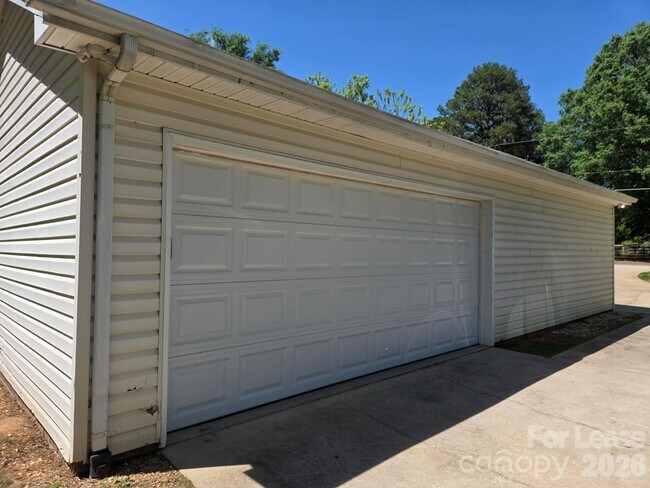 Photo - 111 Clodfelter Rd