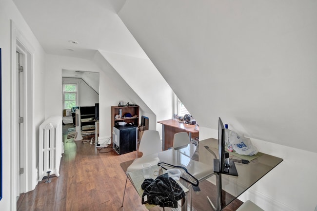 Photo - 2026 Maple Ave Unidad House